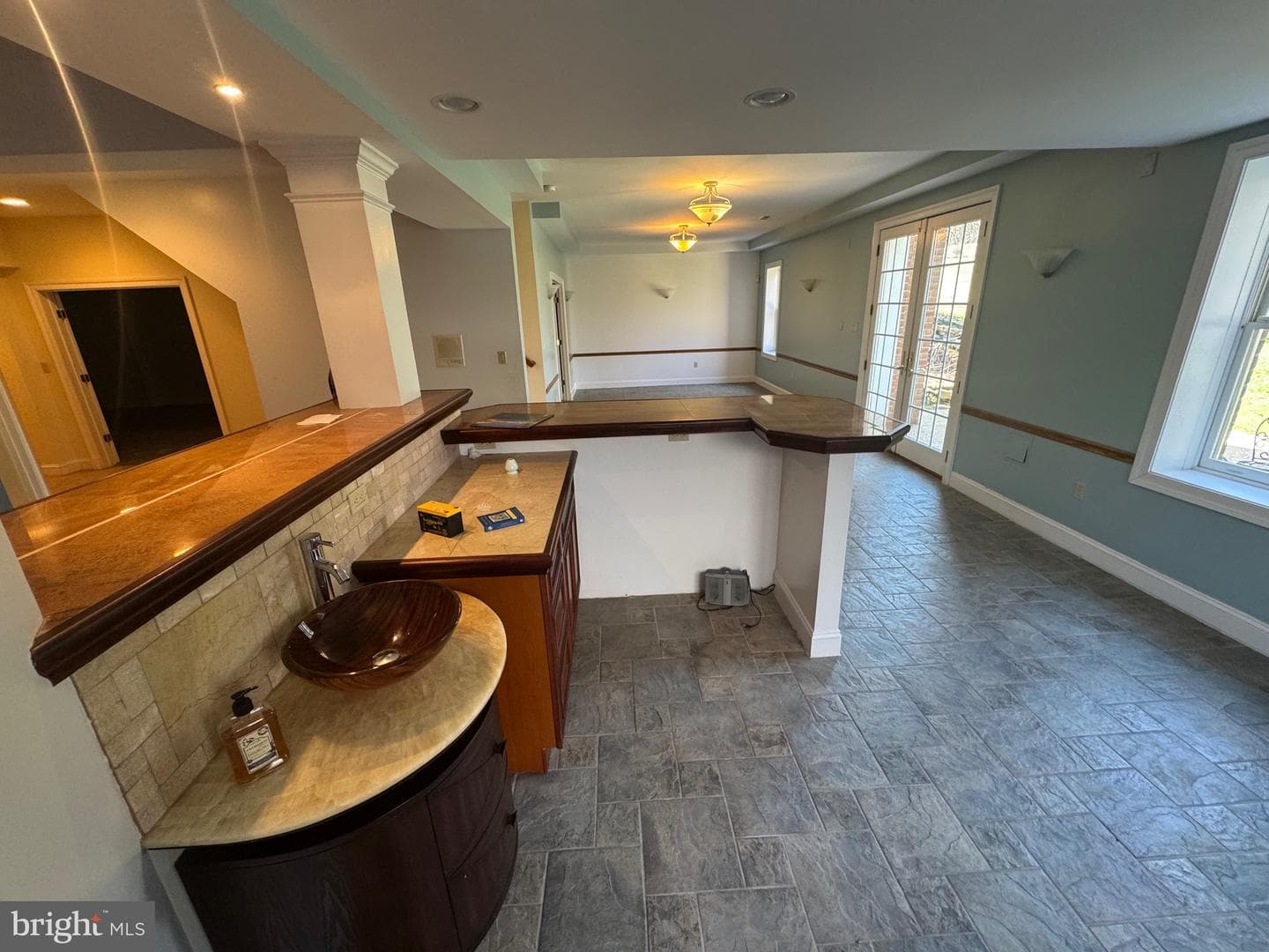 9409 Elizabeth Court photo 46