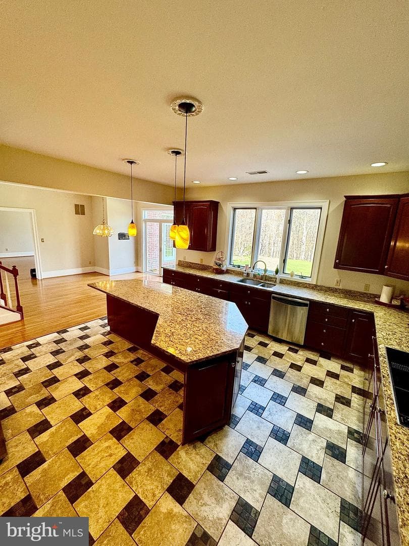 9409 Elizabeth Court photo 64