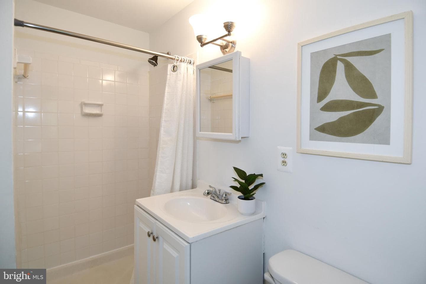 5768 Yellowrose Court photo 17