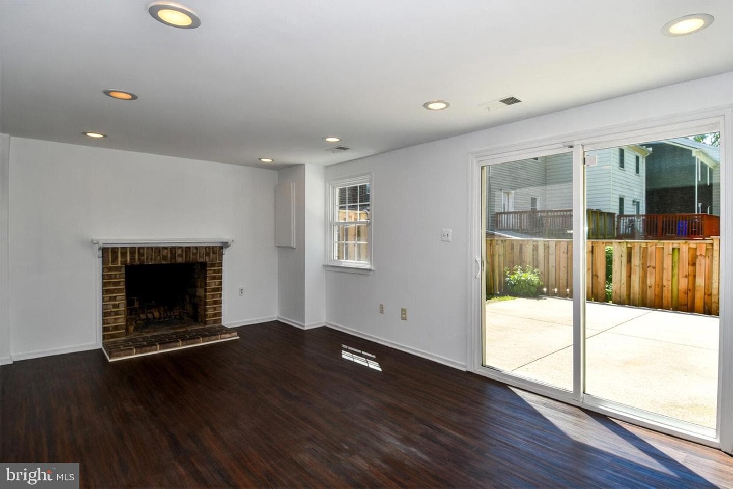 5768 Yellowrose Court photo 28