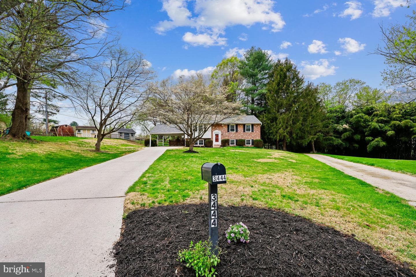 3444 Walker Drive photo 2
