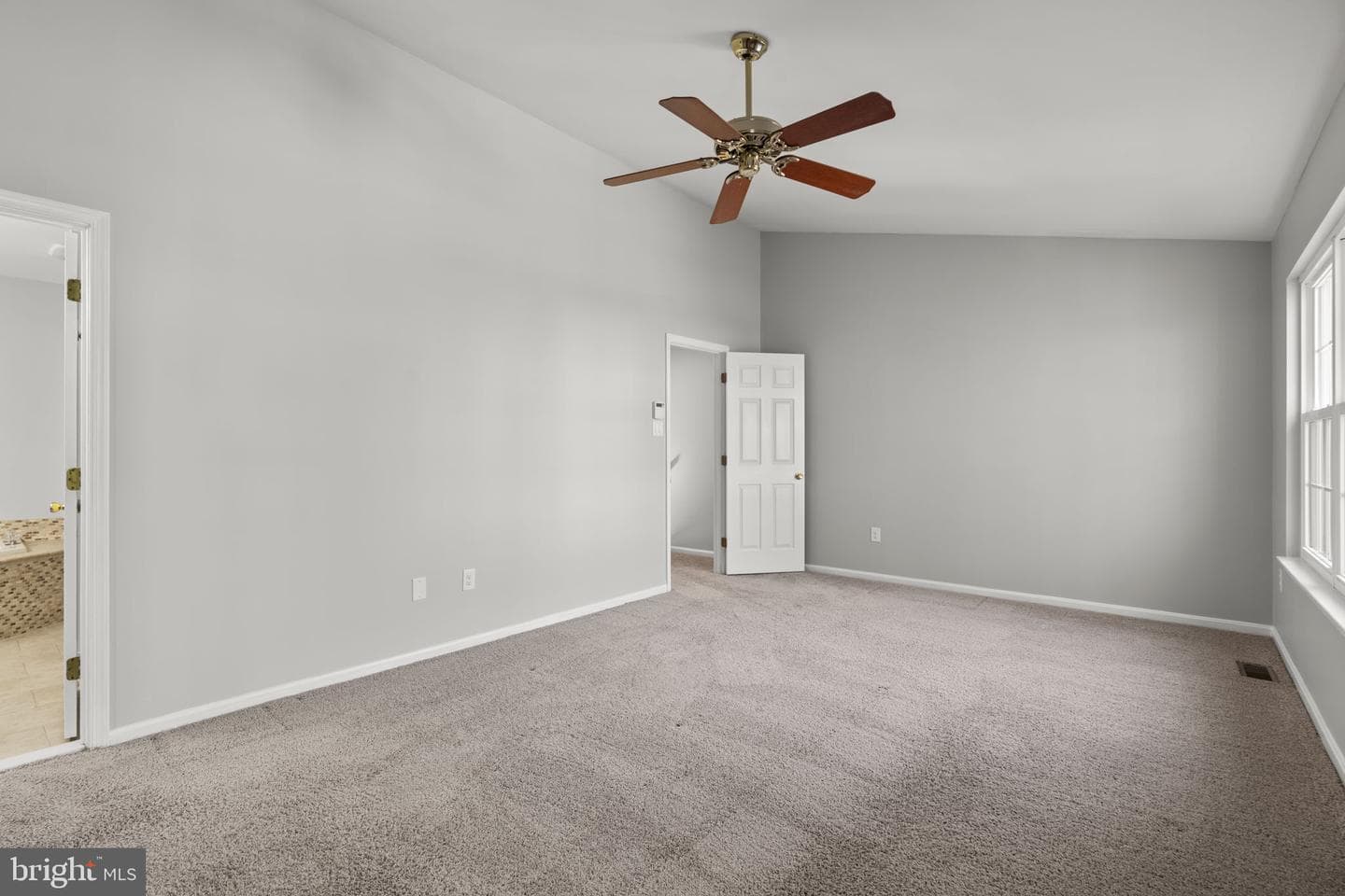 12239 Green Meadow Drive photo 25