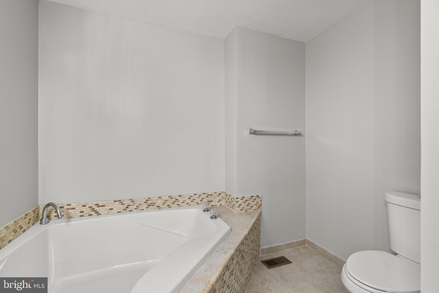 12239 Green Meadow Drive photo 27