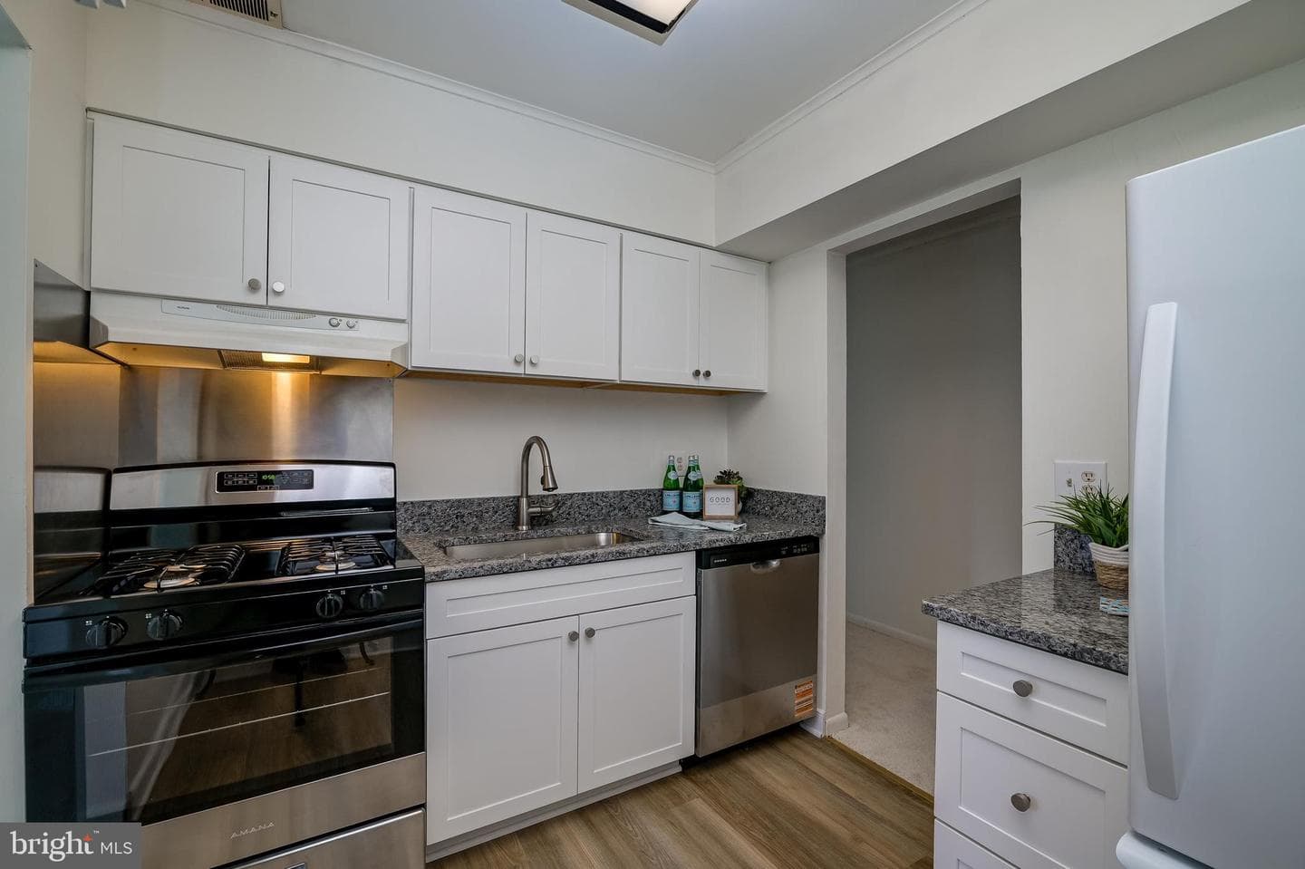 5921 Tamar Drive #11 P11 photo 4