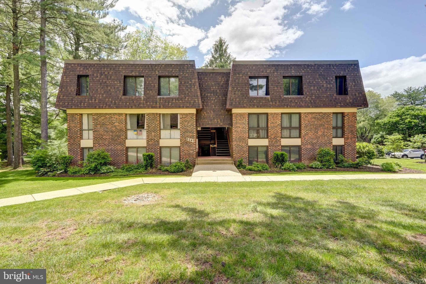 5241 W Running Brook Road #302, Columbia