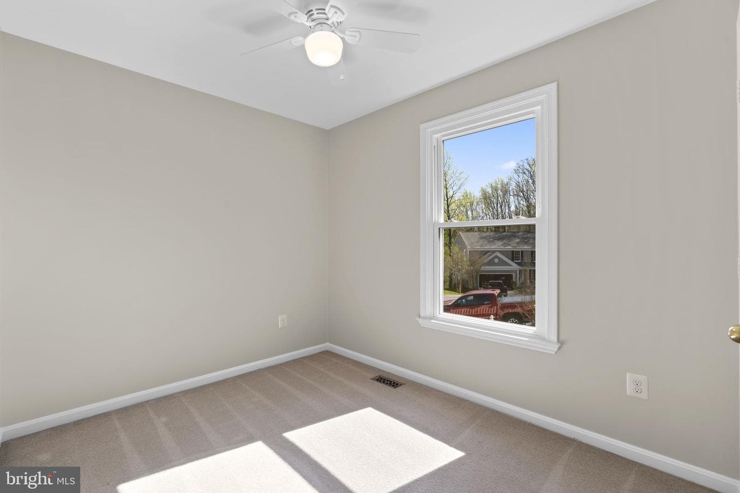 8525 Trail View Drive photo 31