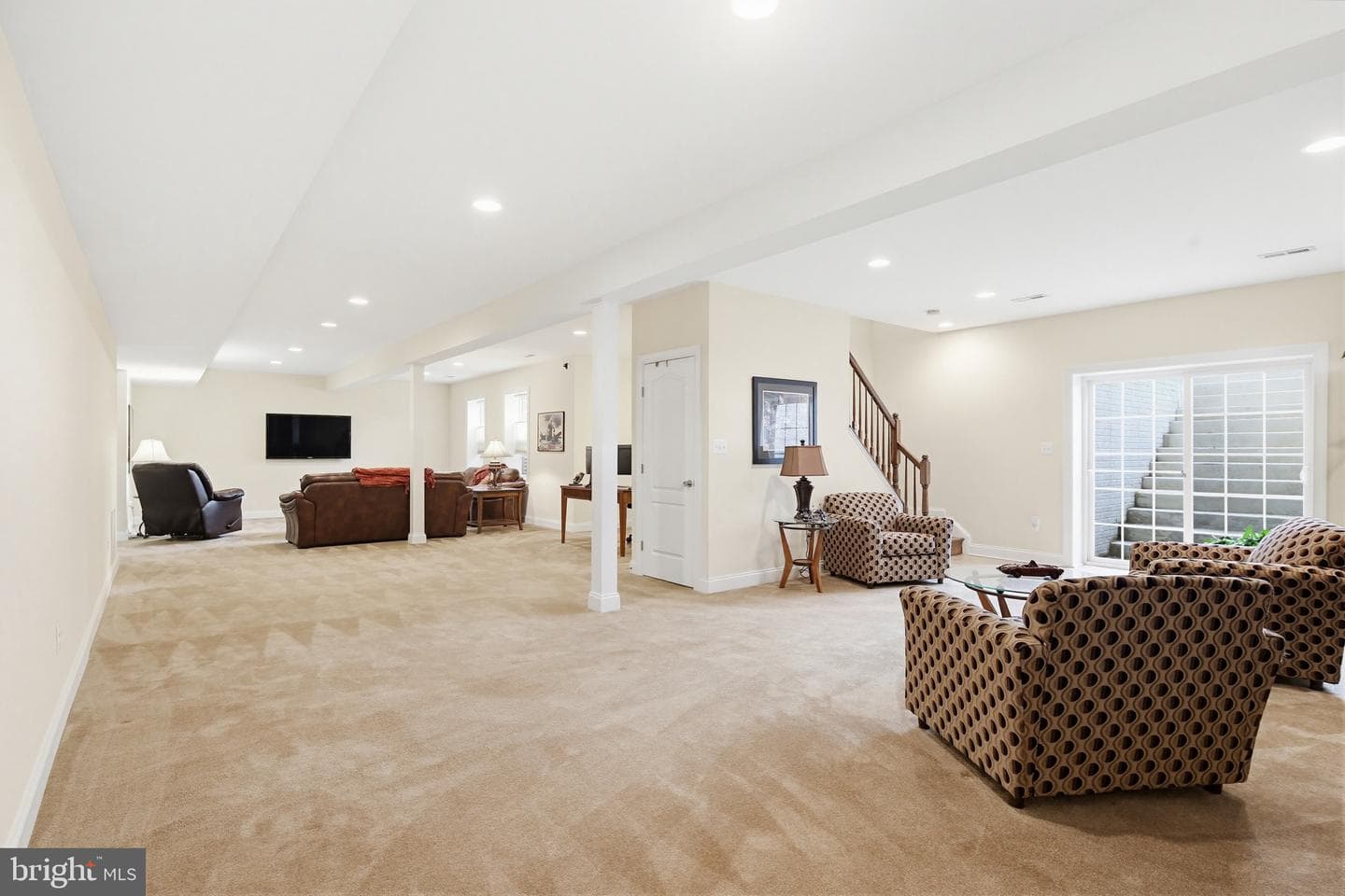 8951 Chapel Avenue photo 32