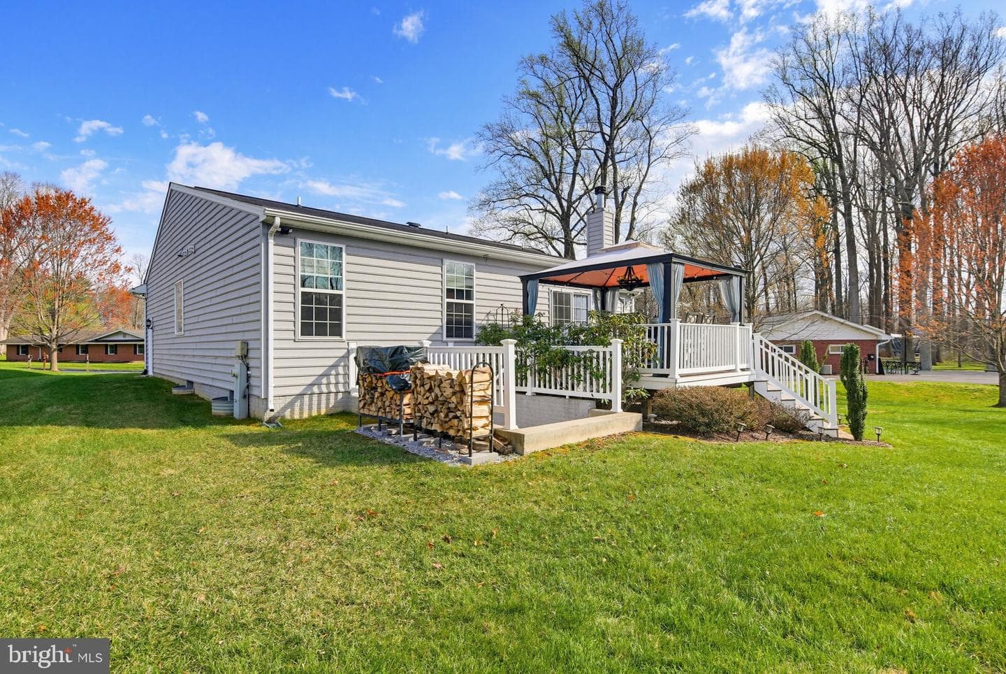 8951 Chapel Avenue photo 34