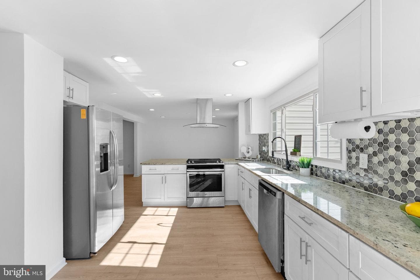 5637 High Tor Hill, Columbia