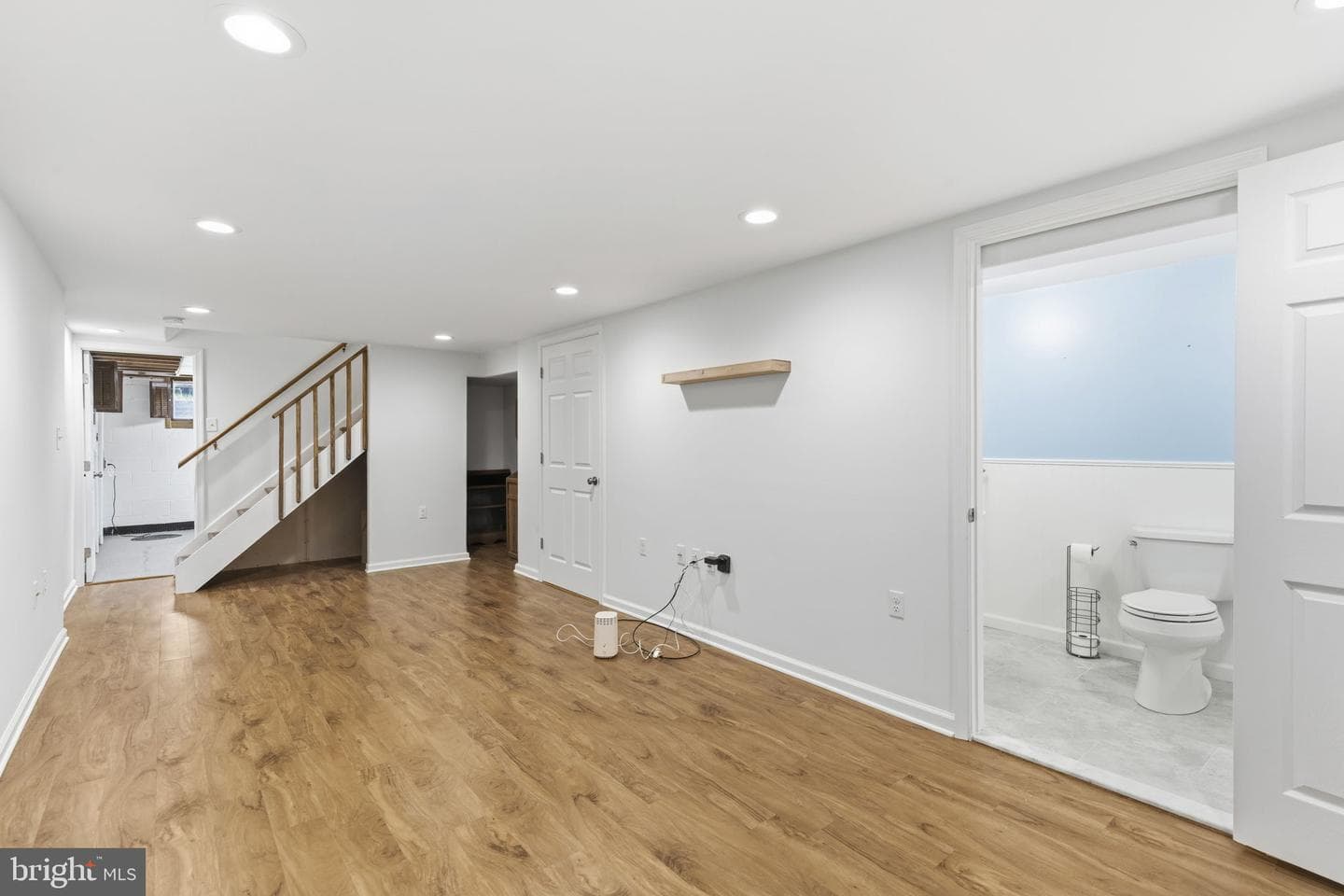 9827 Robinson Boulevard photo 20
