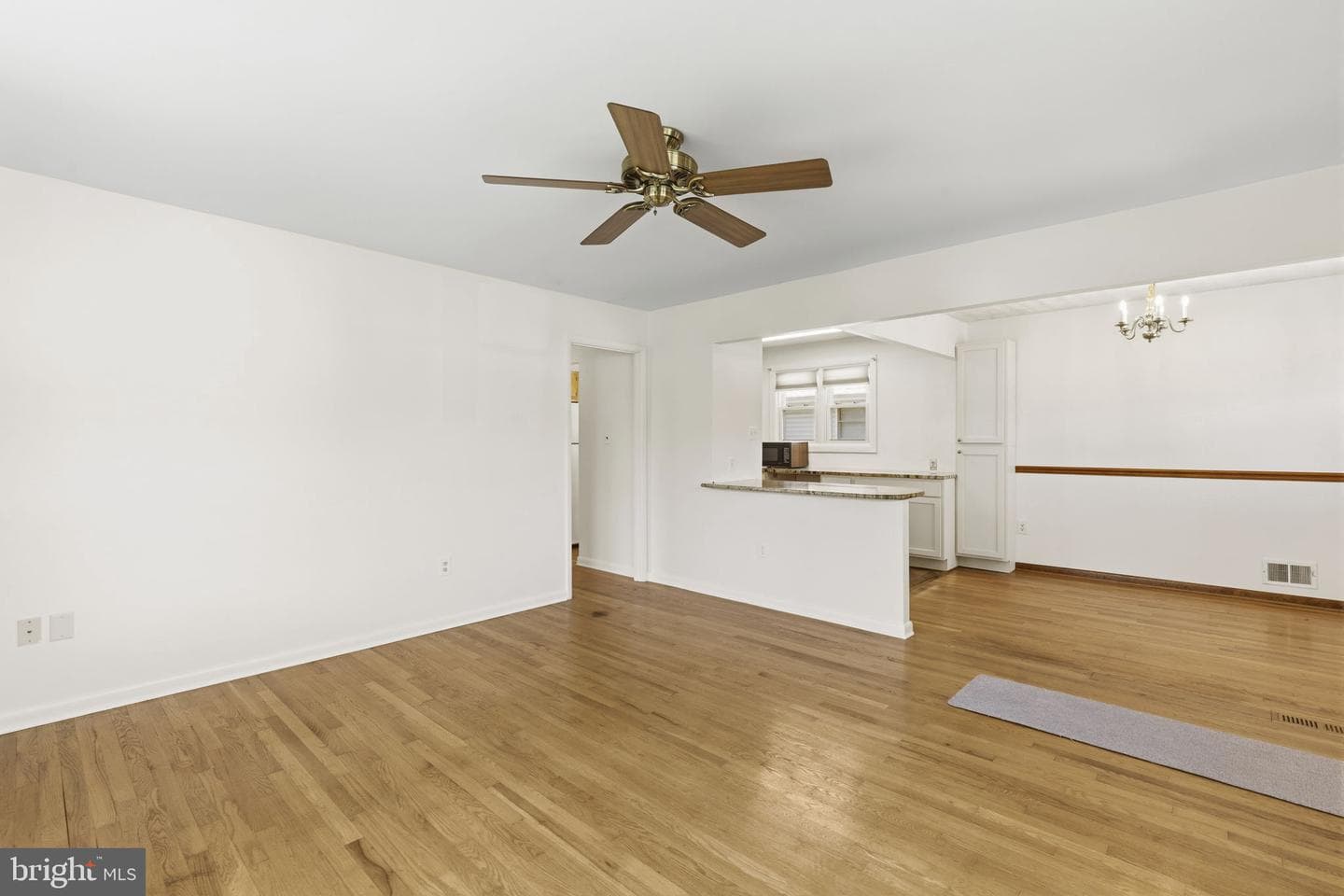 9827 Robinson Boulevard photo 4