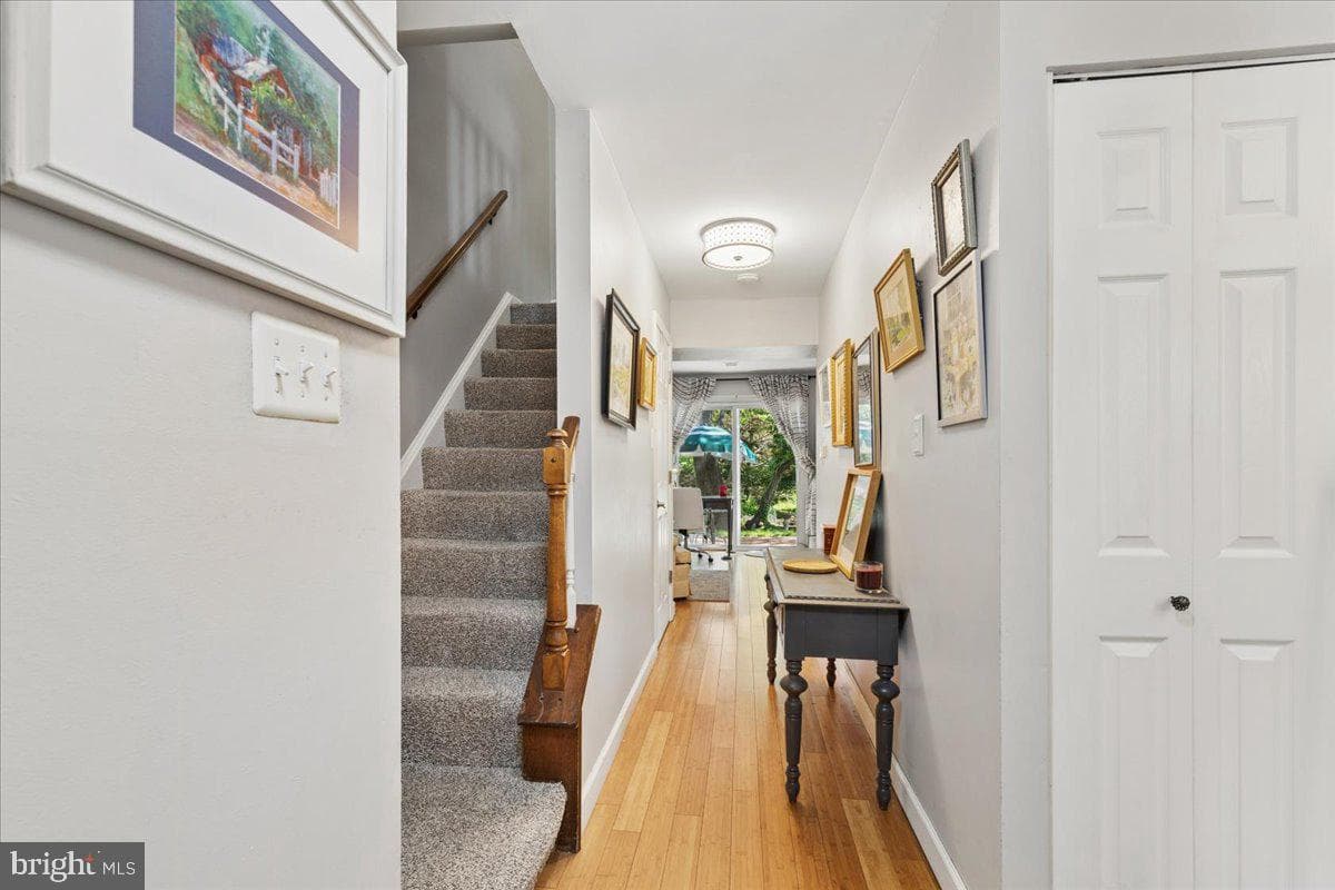 5889 Morningbird Lane photo 2