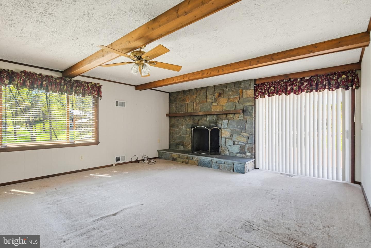 15884 Meadow Walk Road photo 13