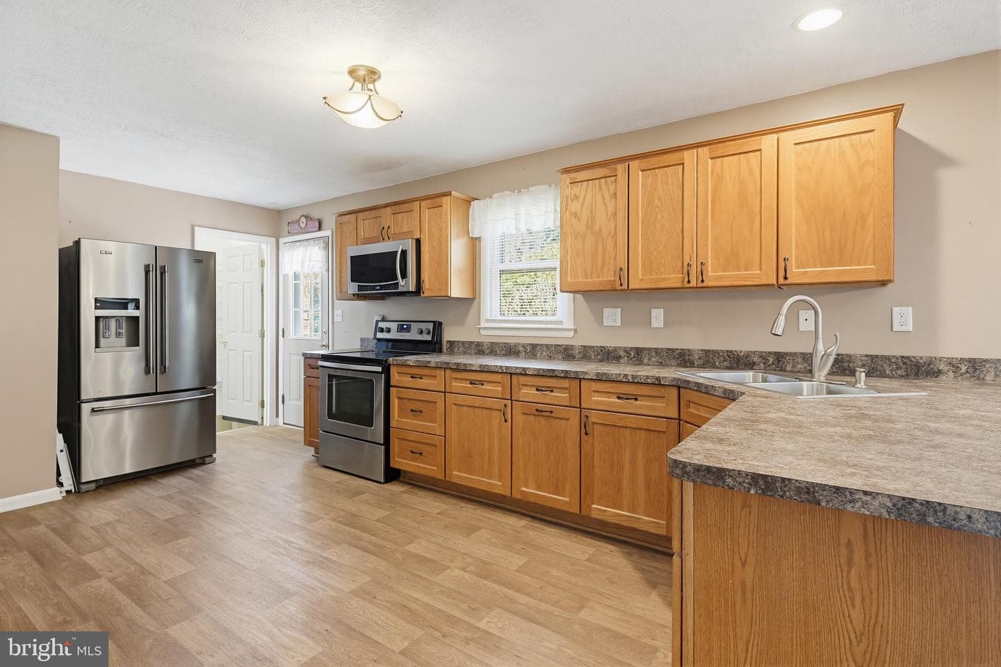 15884 Meadow Walk Road photo 19