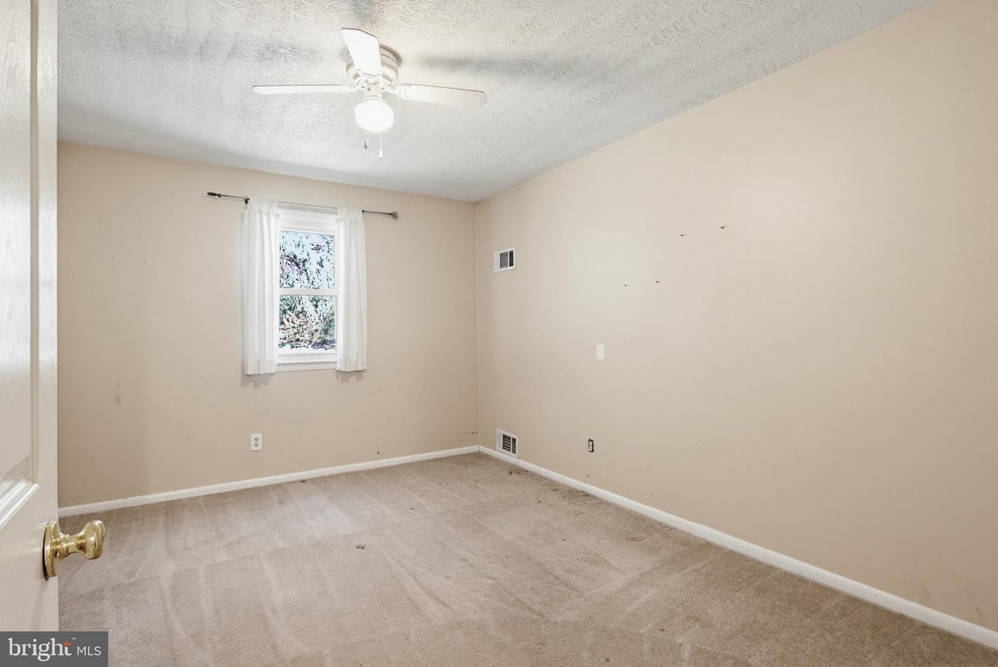 15884 Meadow Walk Road photo 29