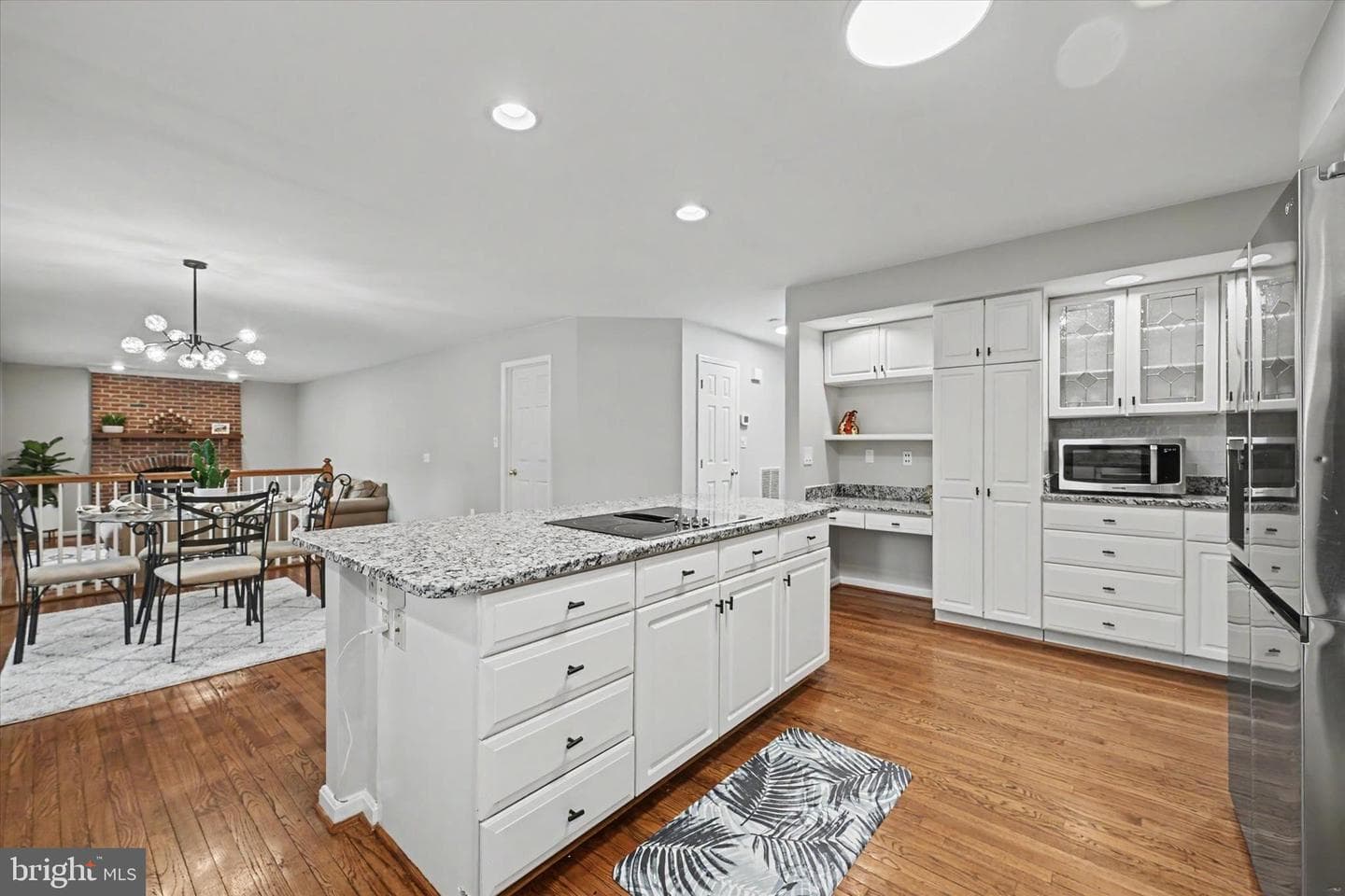 8033 Crest Road photo 12