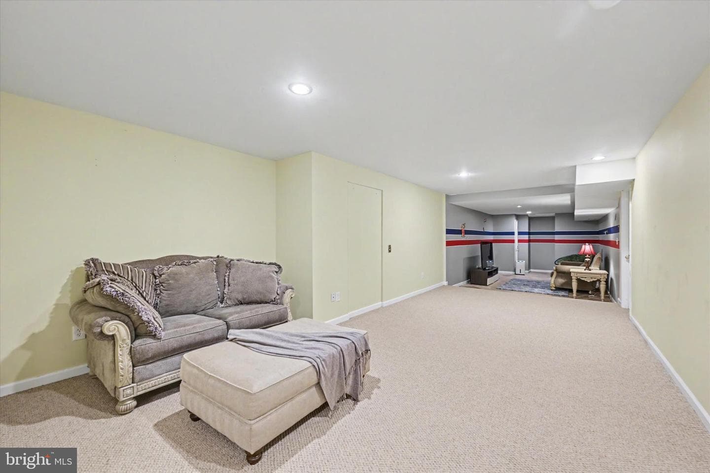 8033 Crest Road photo 32