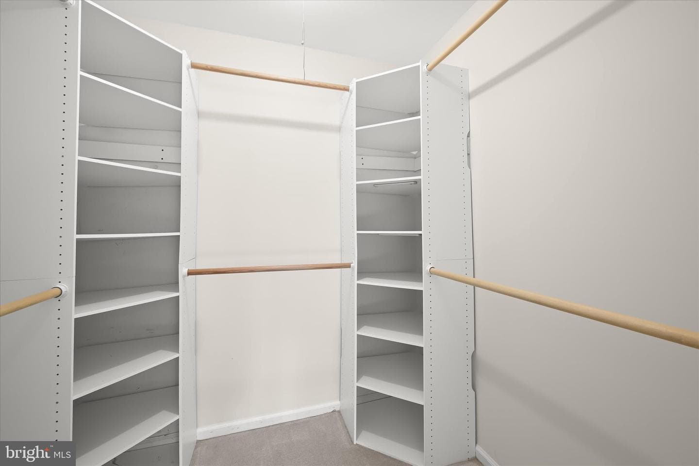 10428 Schoolmaster Place photo 36