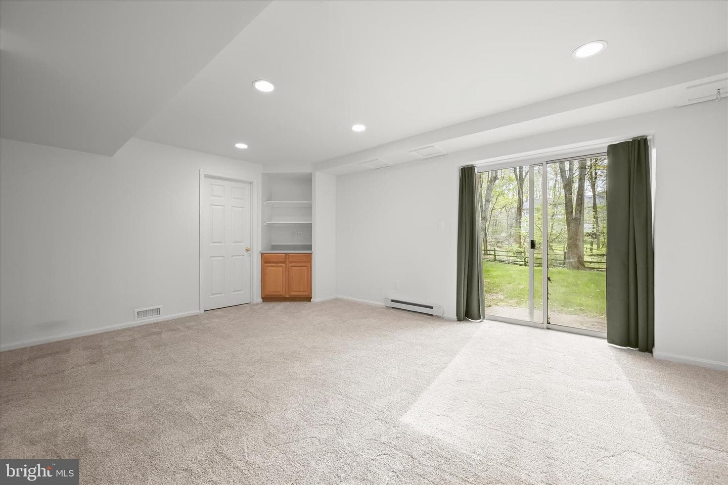 10428 Schoolmaster Place photo 44