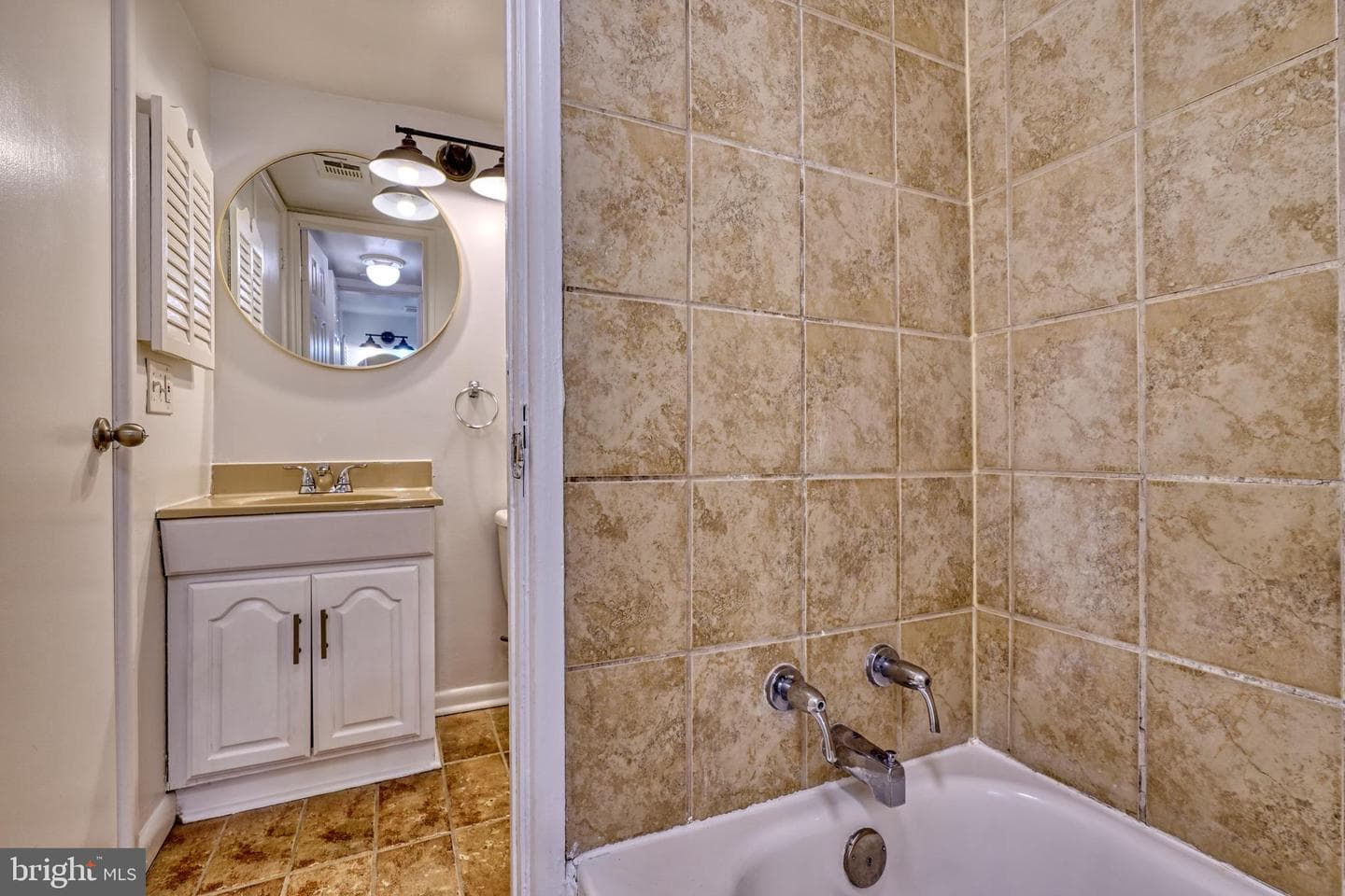 10551 Twin Rivers Road #b-2 photo 15