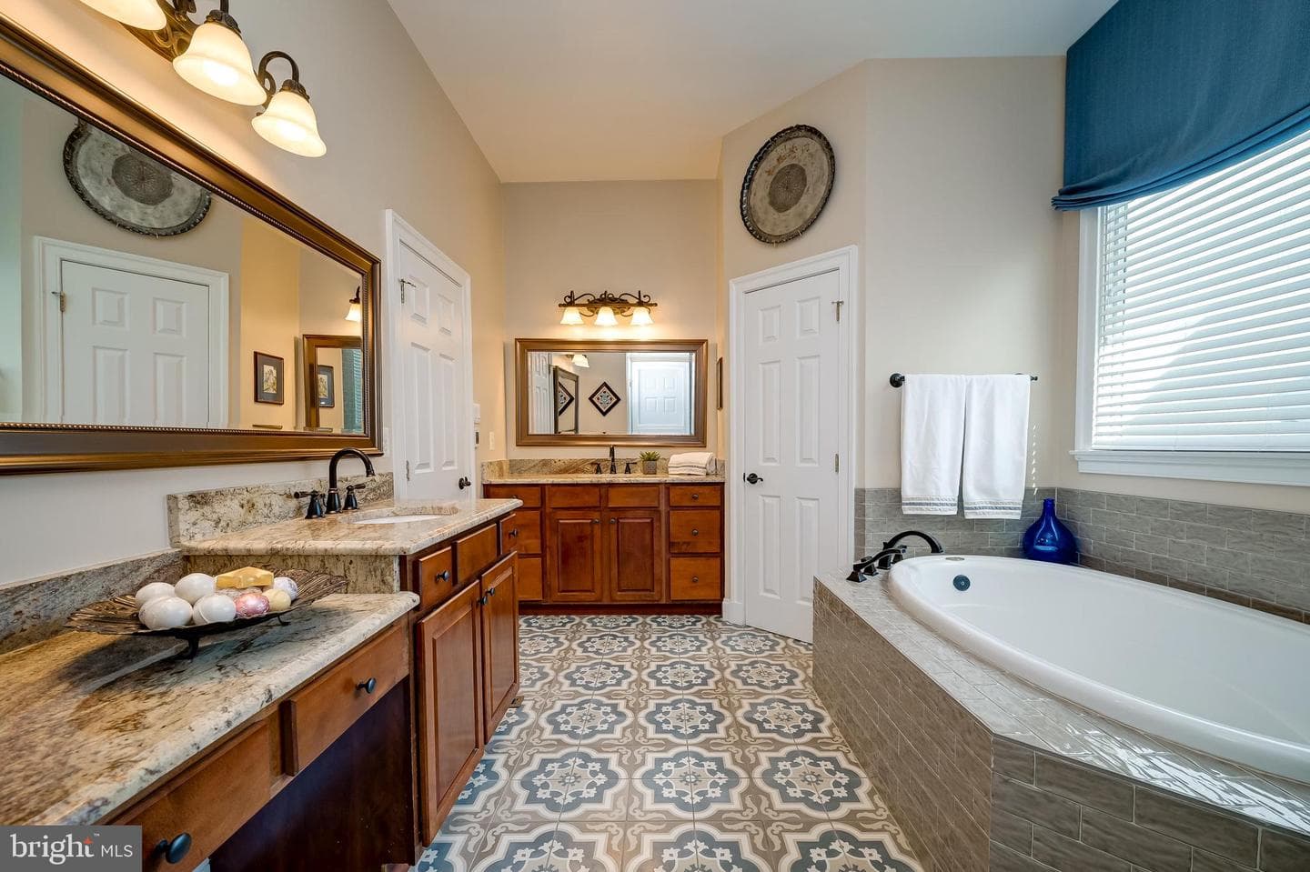 12850 Highland Road photo 29
