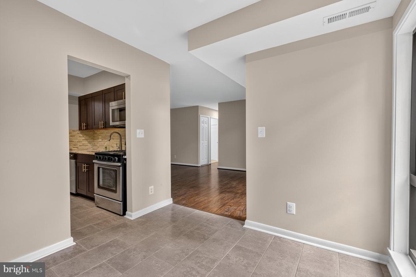 6079 Majors Lane #4 M4 photo 6
