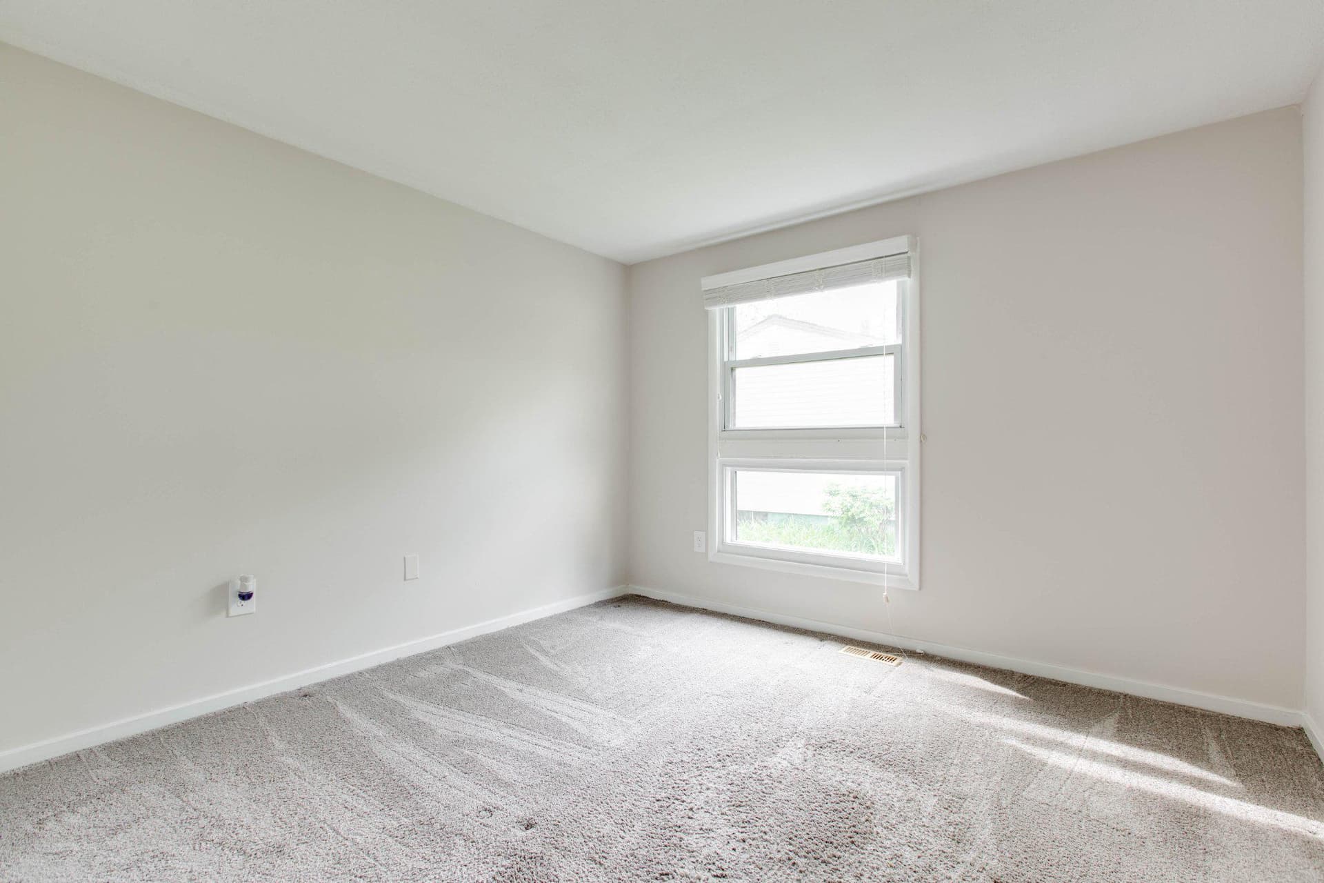 6668 Buckstone Court photo 28