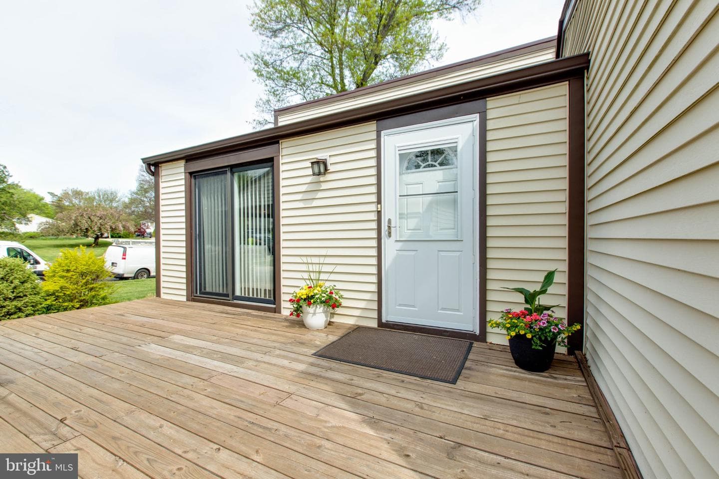 6668 Buckstone Court photo 4