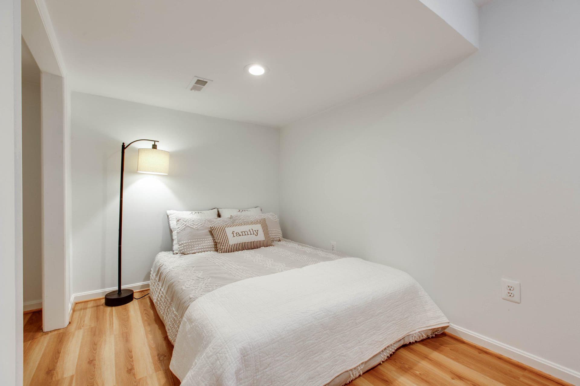 6668 Buckstone Court photo 40