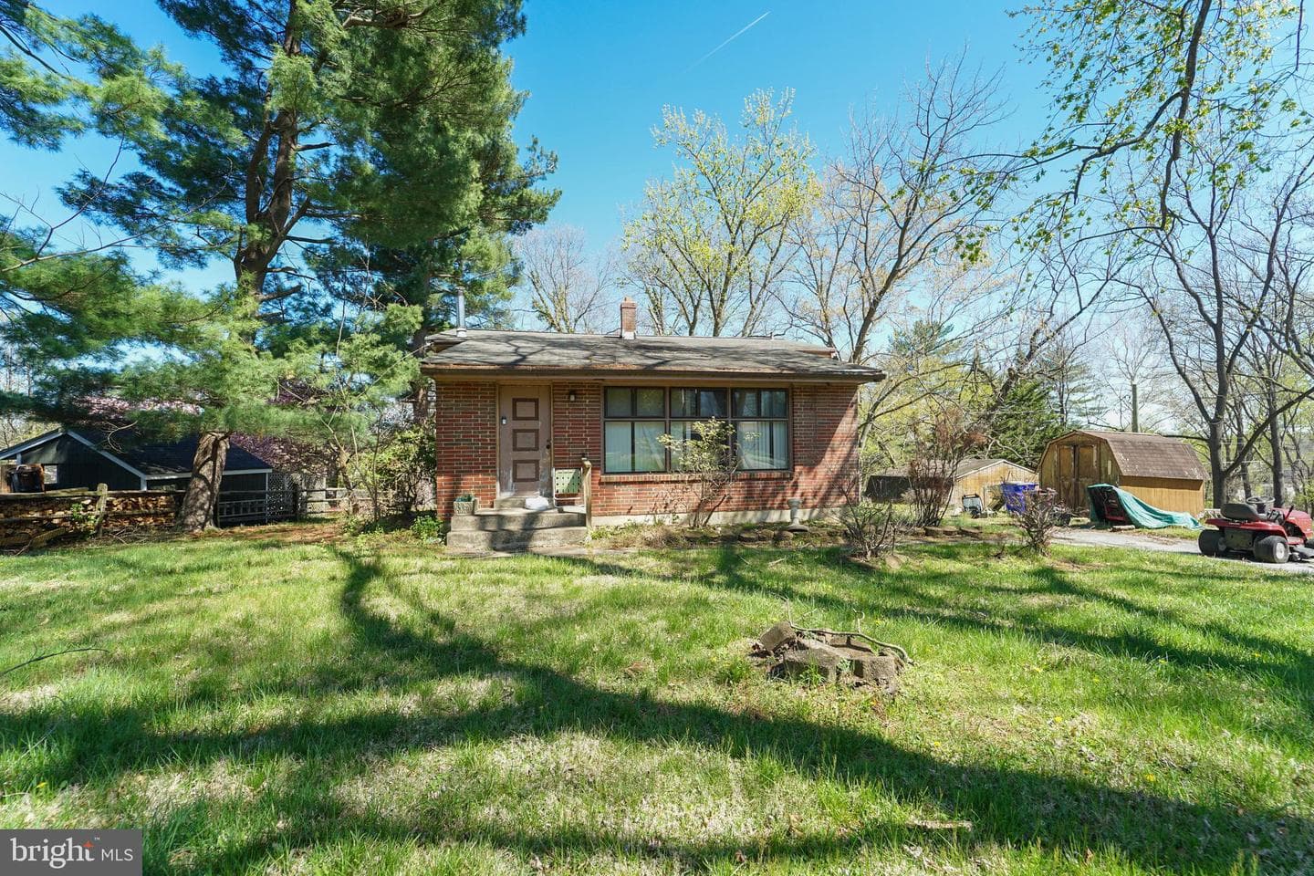 3433 Rollingview Court photo 2
