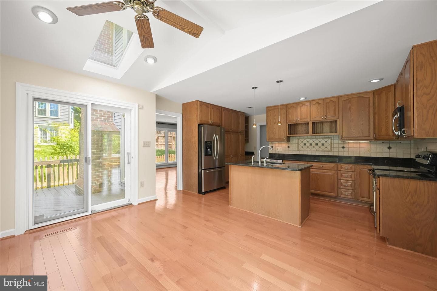 8649 Goldenstraw Lane photo 24