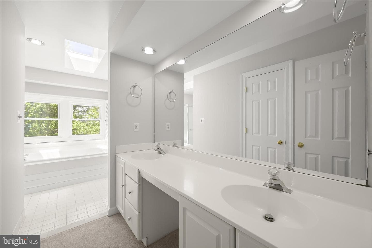 8649 Goldenstraw Lane photo 36