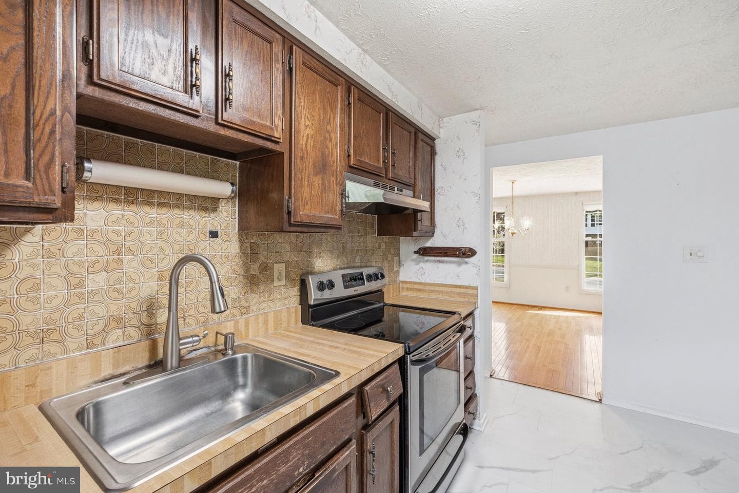 9575 Angelina Circle photo 15