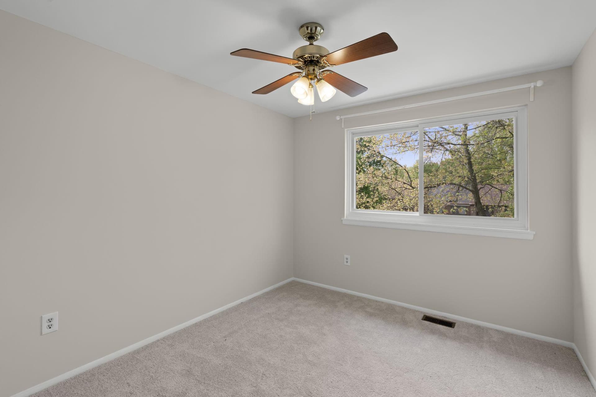 8902 Skyrock Court photo 32