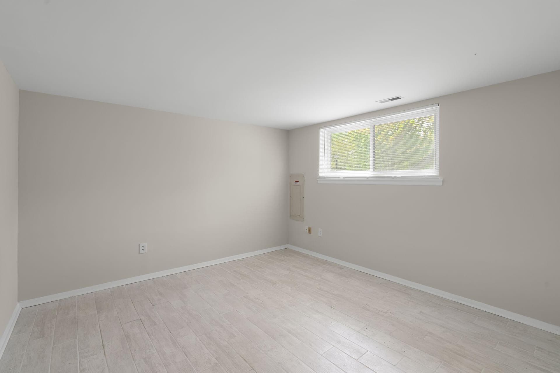 8902 Skyrock Court photo 40