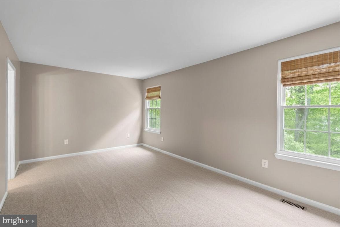 10314 College Square photo 18