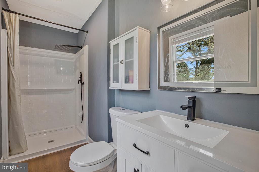 5220 Farm Pond Lane photo 21