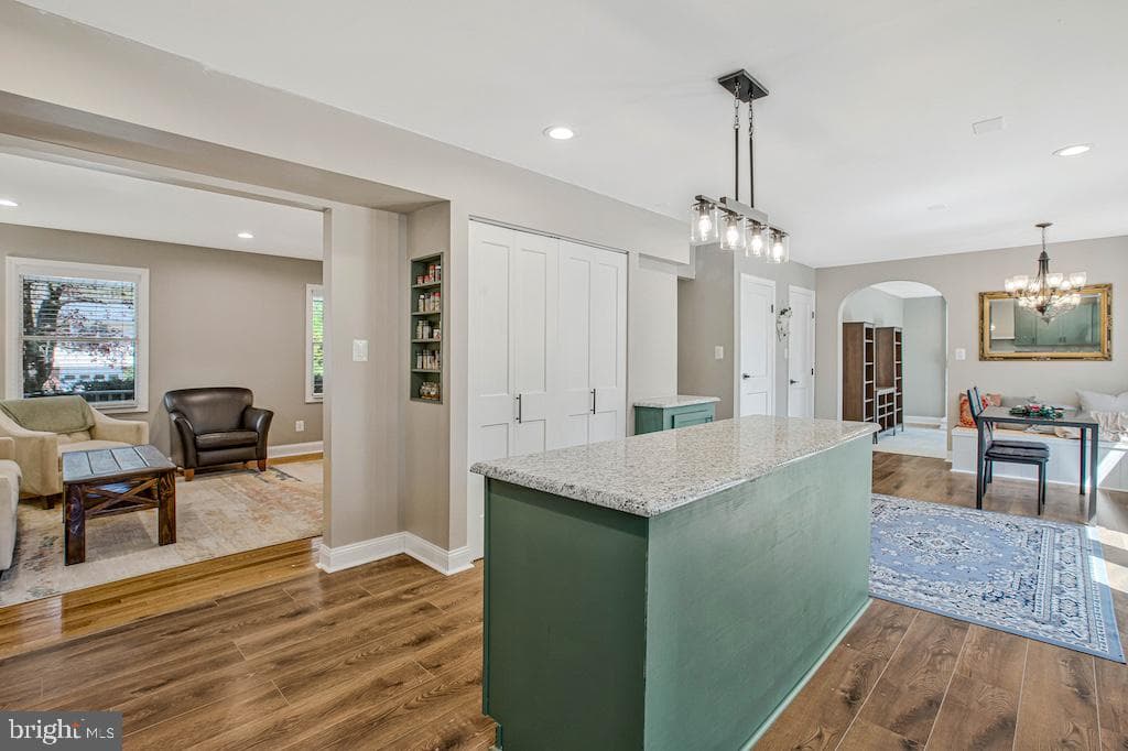 5220 Farm Pond Lane photo 9