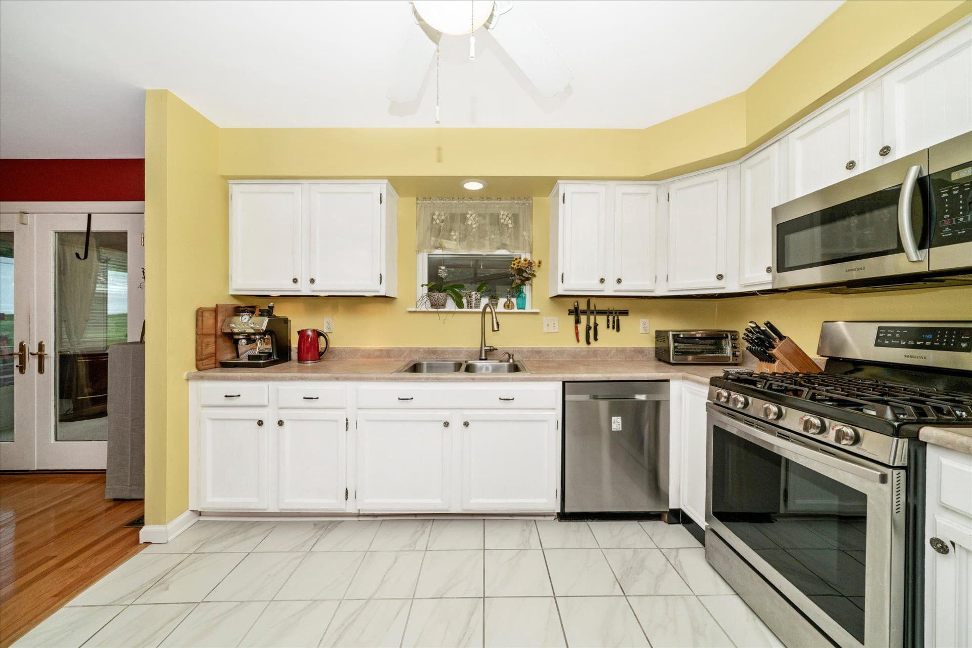 6334 Euclid Avenue photo 16