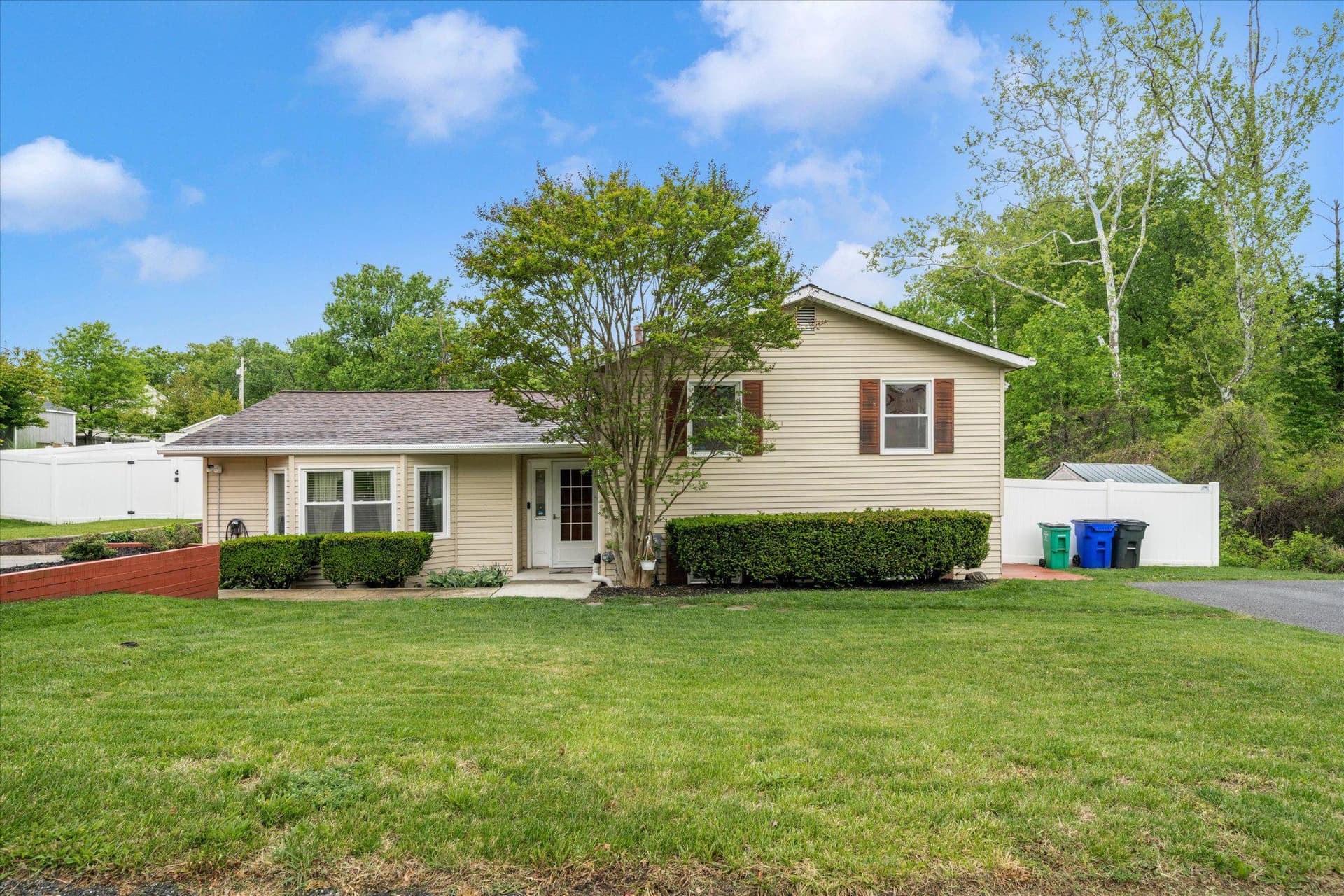 6334 Euclid Avenue photo 54
