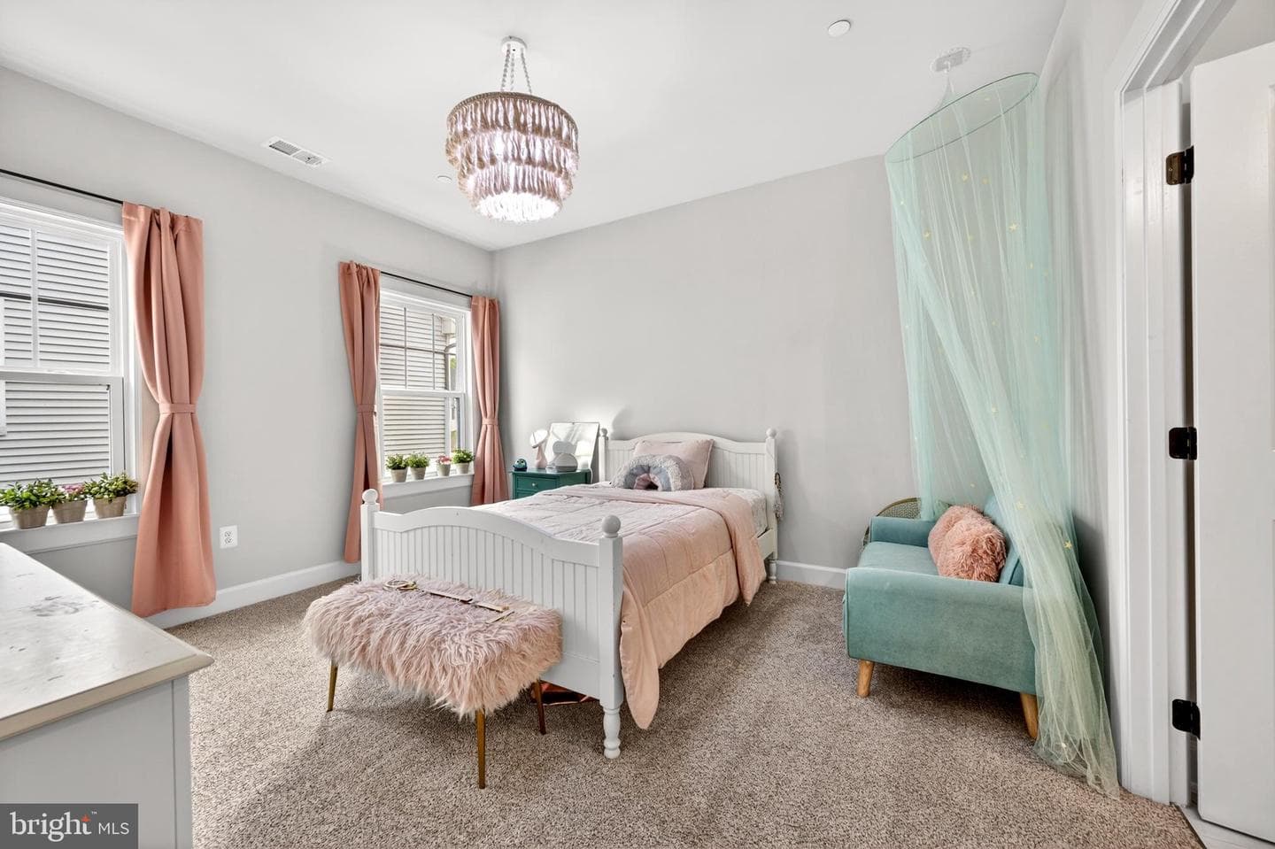 7973 Lawndale Circle photo 18