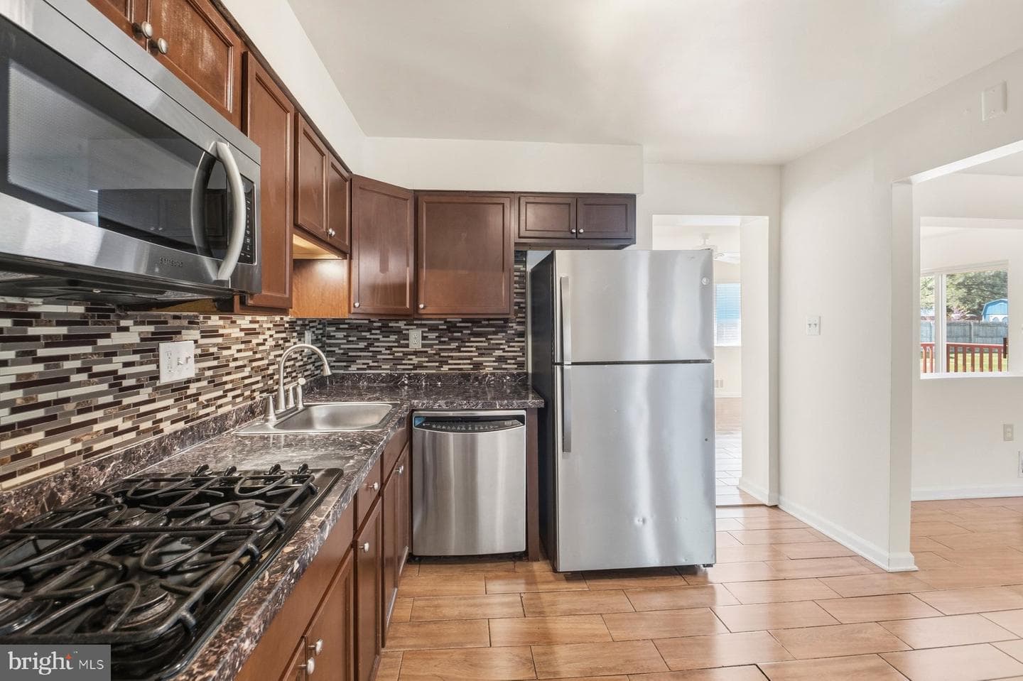 9308 All Saints Road photo 16