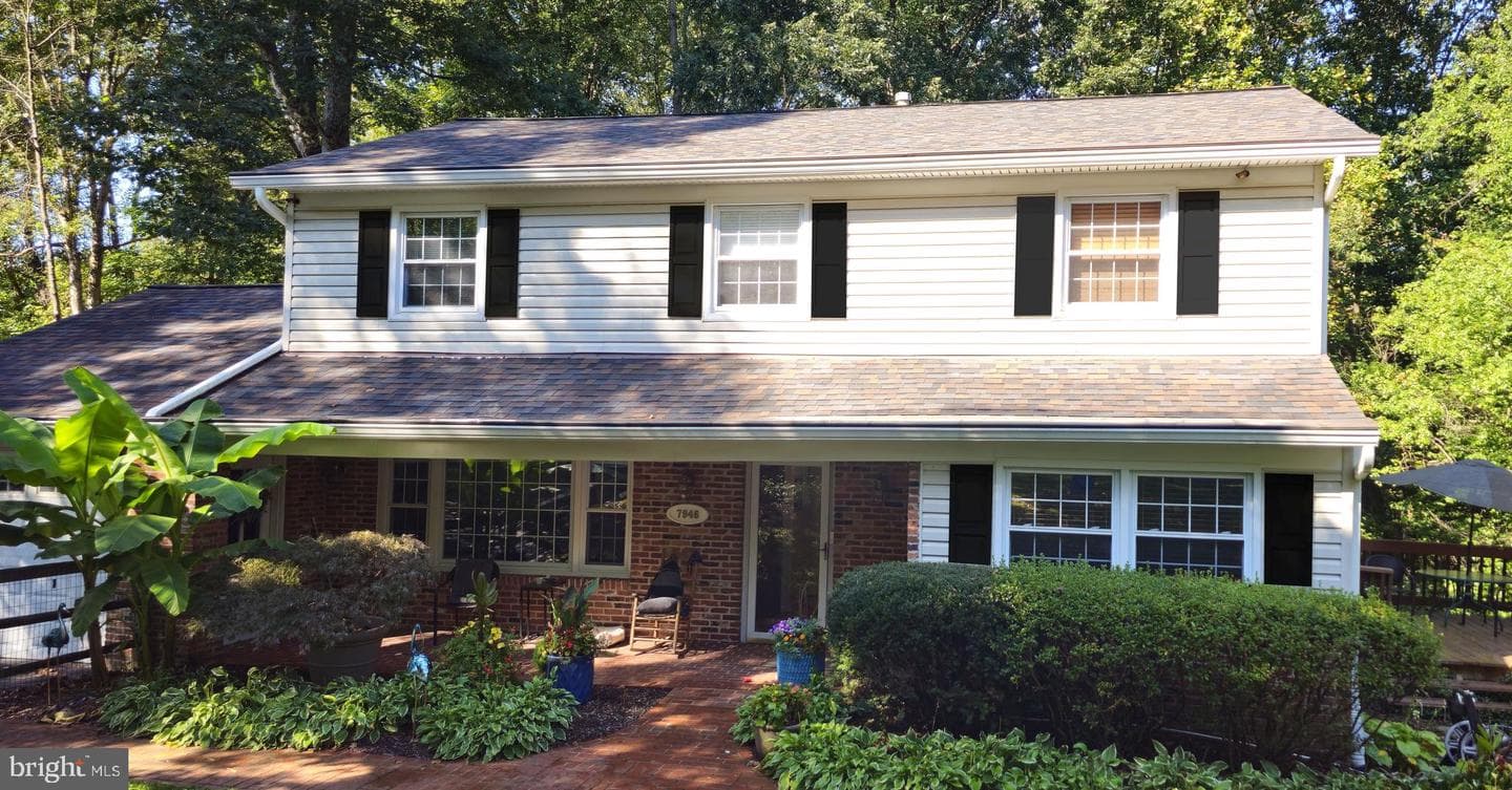 7946 Helmart Drive photo 6