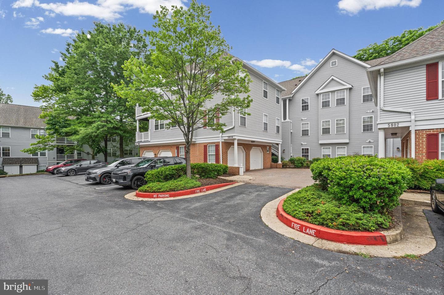 5804 Wyndham Circle #202 photo 2