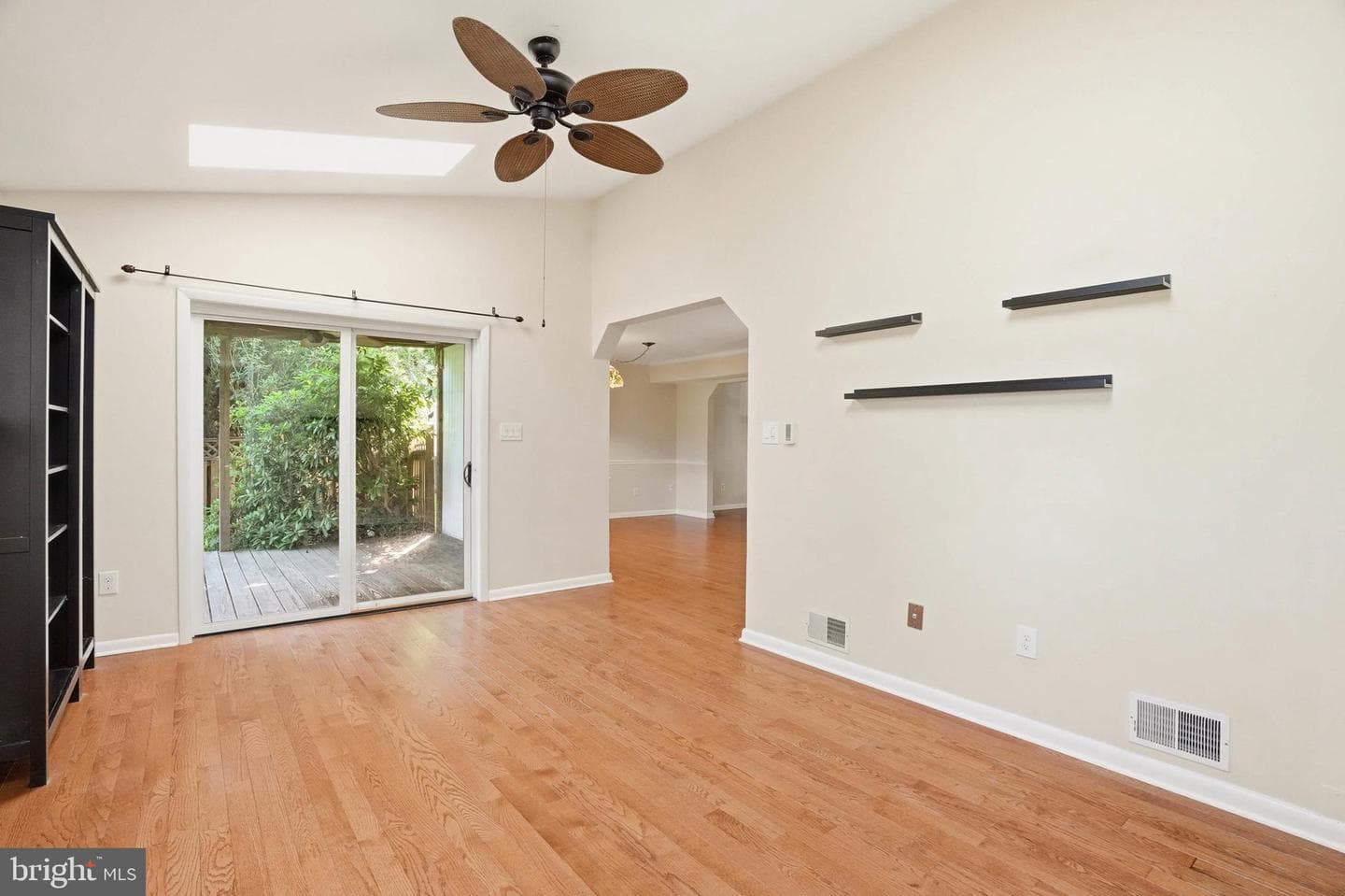 6717 Sewells Orchard Drive photo 13
