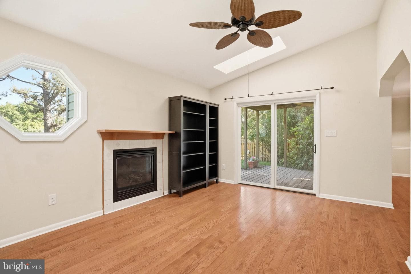 6717 Sewells Orchard Drive photo 14