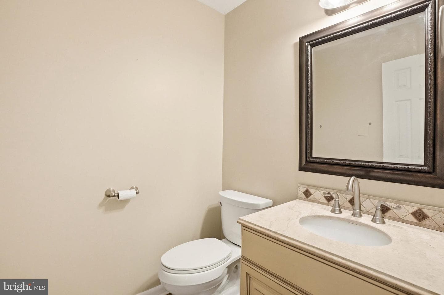 6717 Sewells Orchard Drive photo 18