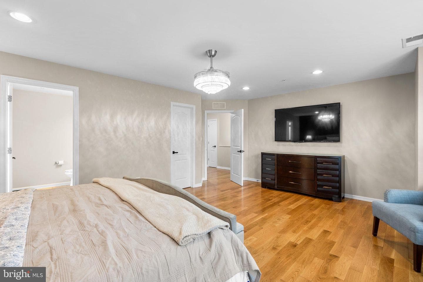 7368 Cedar Ave. photo 14