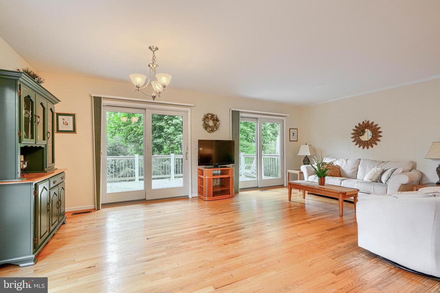 6706 Allview Drive photo 7