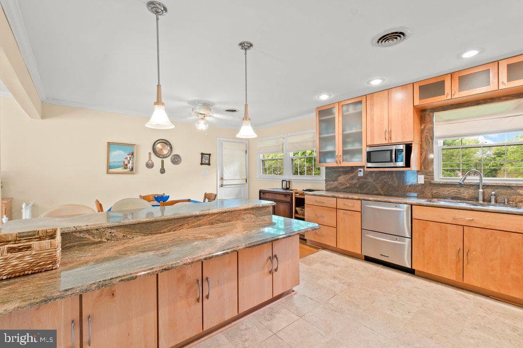 3118 Greenway Drive photo 10